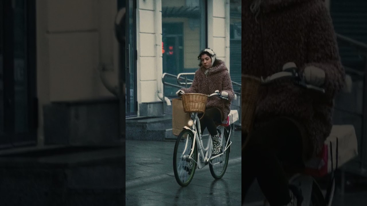 Russian photographer takes great street portrait photos