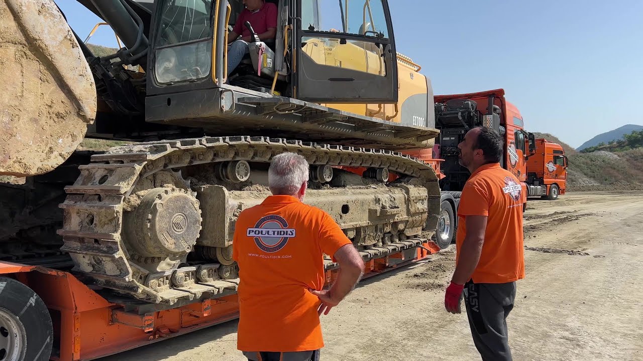 Transporting The Volvo EC700CL Excavator With MAN TGA660 - Poultidis Transport & Lifts - 4k
