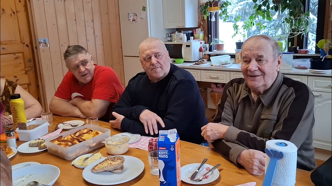 Sunnuntaina sukuloimaan 
