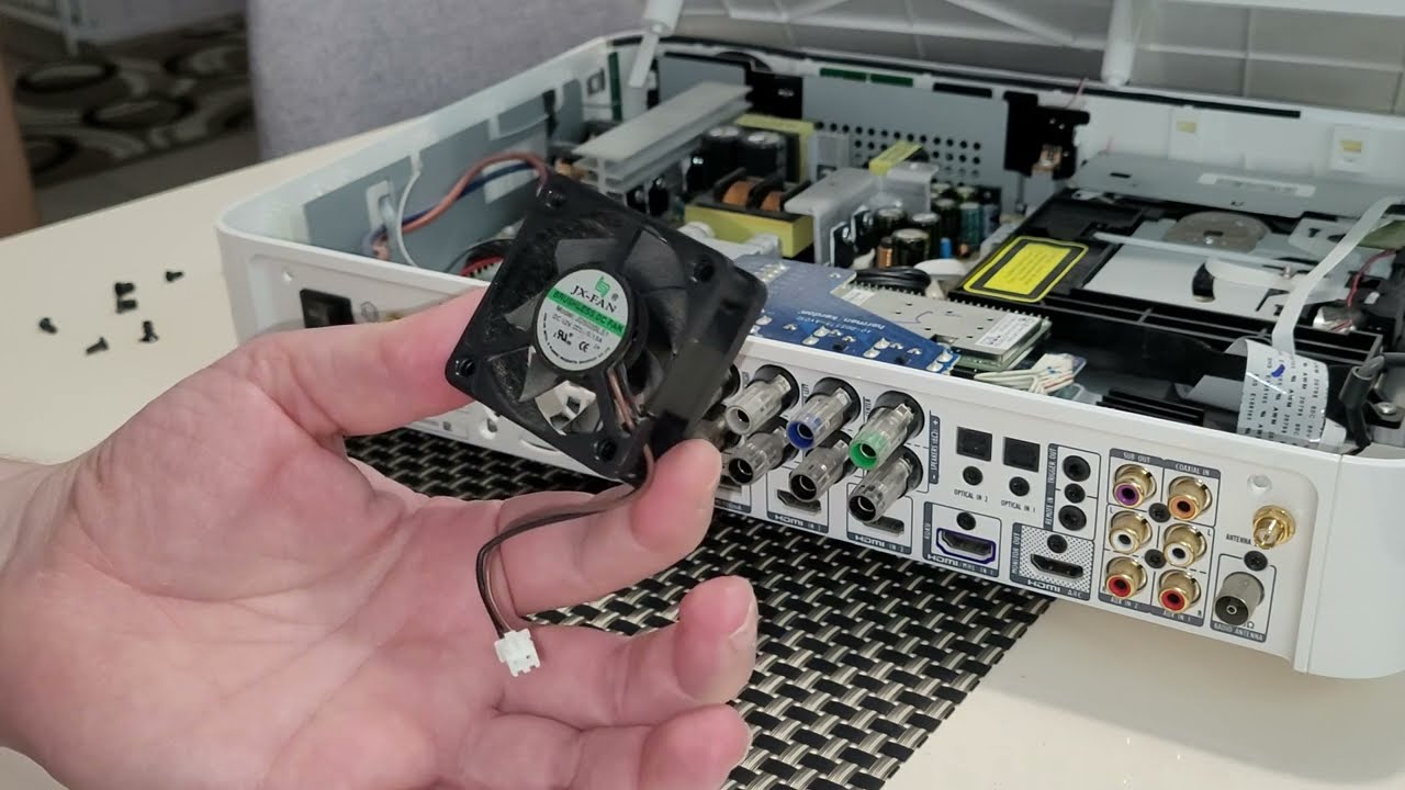 Harman Kardon BDS 580 fan cleaning