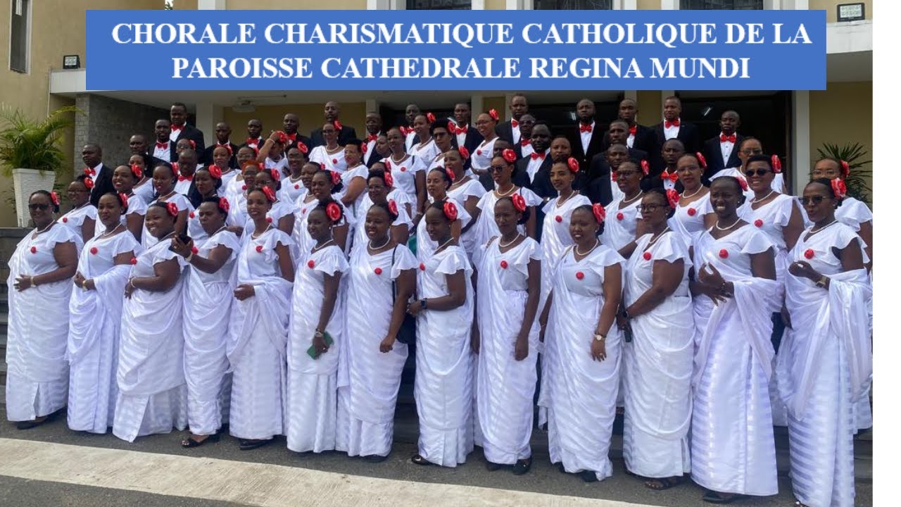 Chorale Charismatique yo kuri Cathedrale Regina Mundi bambaye nk'inyange bashizeko n'agashurwe