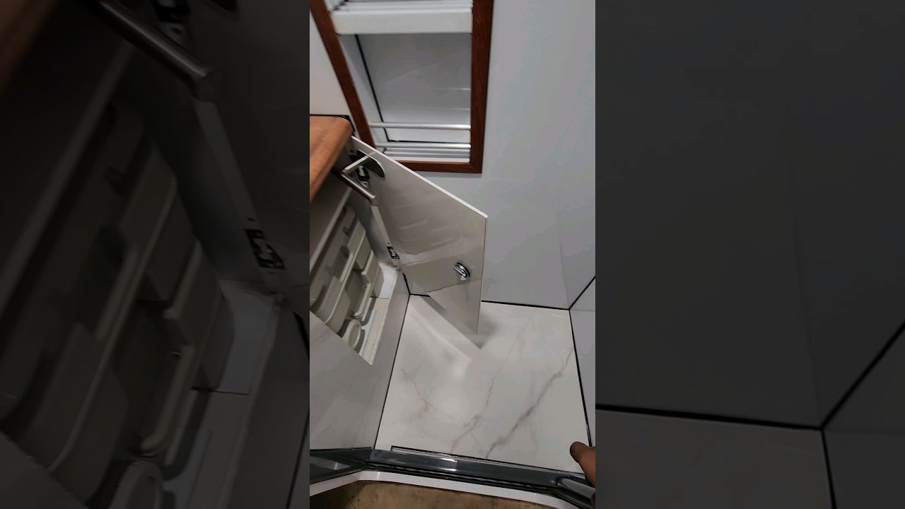 Acabamento com PU preto no banheiro! ficou lindo #casassobrerodas #vanlifebrasil #vanlife #motorhome