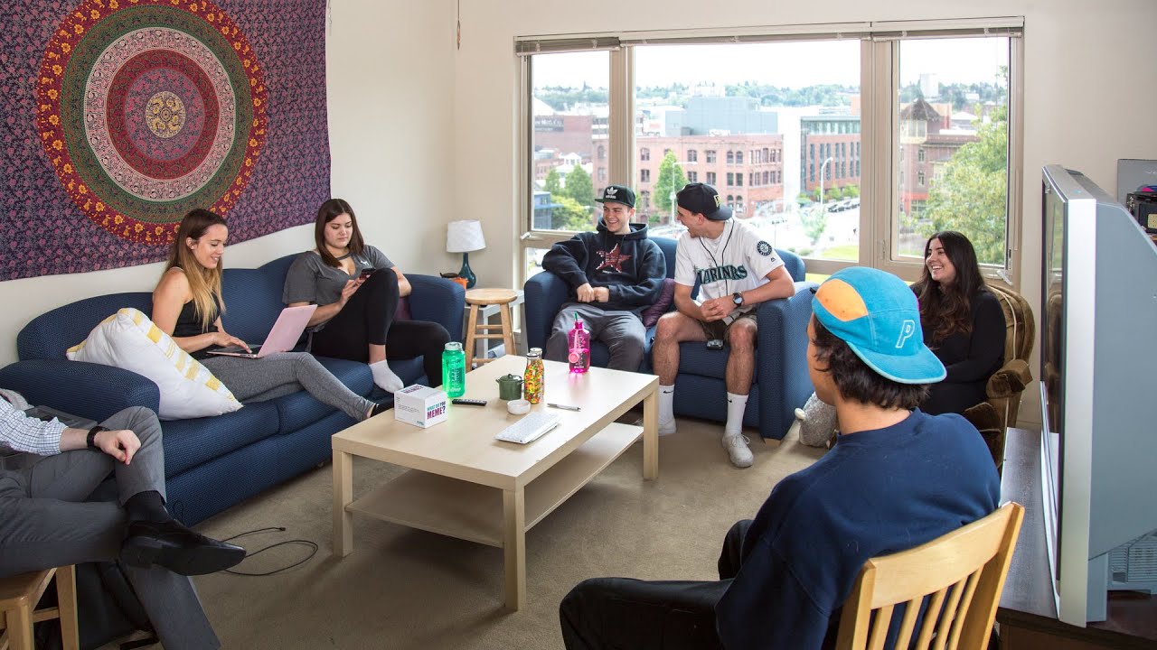 Two Bedroom Room Tour Court 17 Summer 2021 / UW Tacoma
