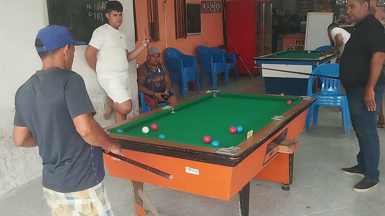 MÁRCIO MOTEL X  BIU