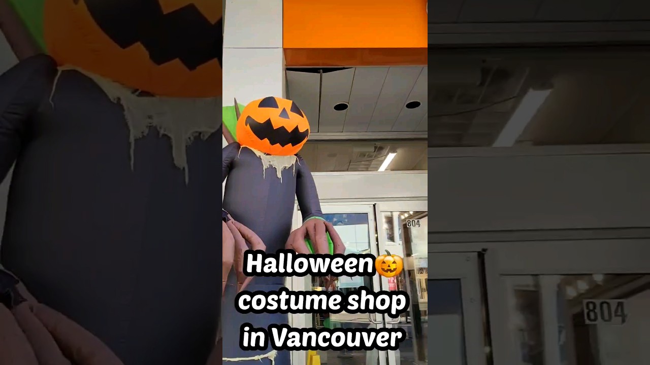 Halloween costume shop 👻 in Vancouver #shorts #halloween #ハロウィン #costume #canada #vancouver #バンクーバー