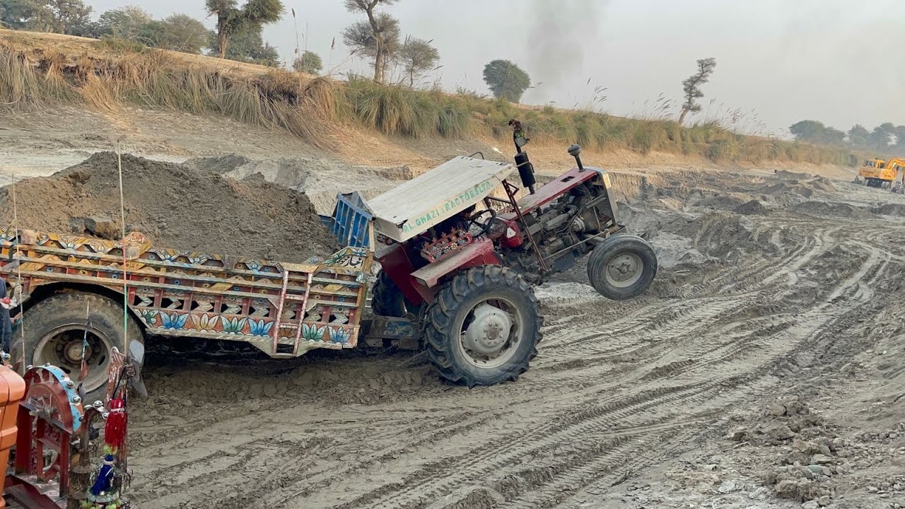 میسی ٹریکٹر 260   اور غازی کا لوڈنگ  پر    مقابلہ۔ 🚜🚜🚜🚜🚜