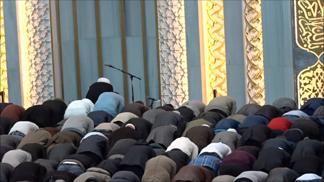 Ali TEL-Cuma Namazı