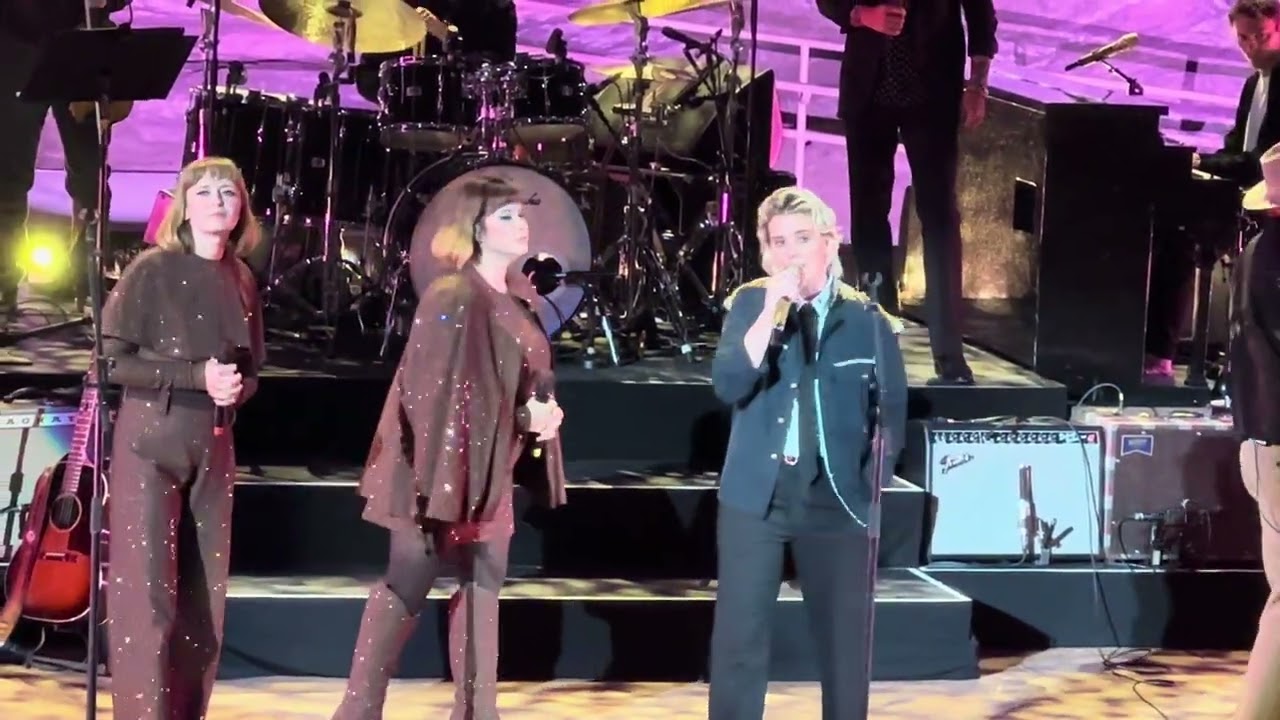 Lucius & Brandi Carlile, “Two of Us On the Run” @ Red Rocks, 09-05-25