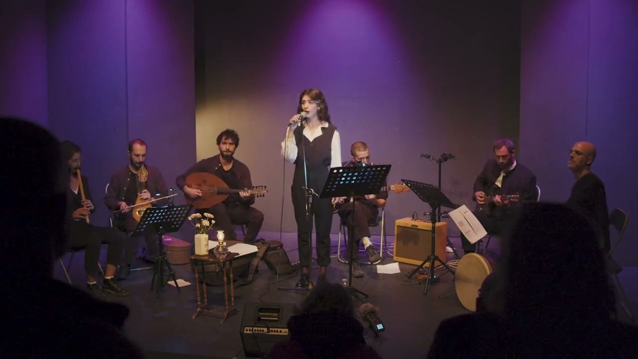 Με γέλασαν τα πουλιά - Δήμητρα Τσαγκαράκη