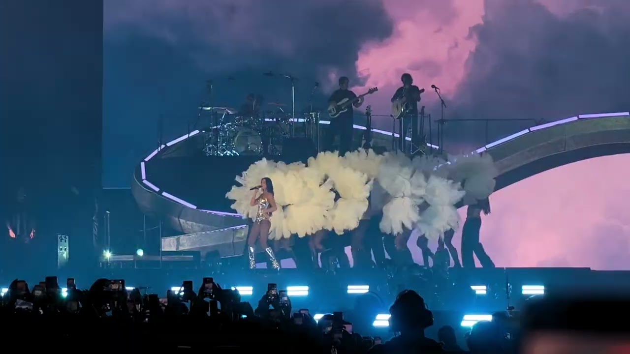 Dua Lipa - Radical Optimism Tour, CDMX, 02/12/25