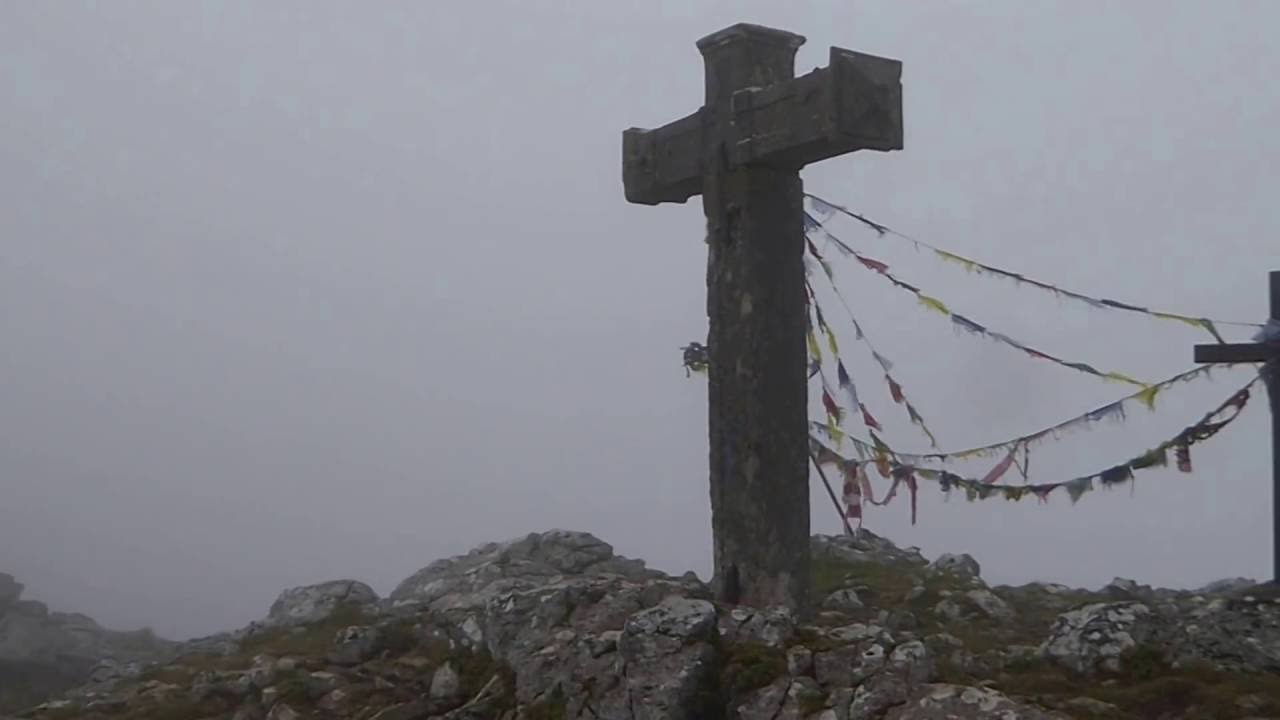 Hernio 1078 m.  Sierra de Hernio  (Guip&uacute;zcoa)