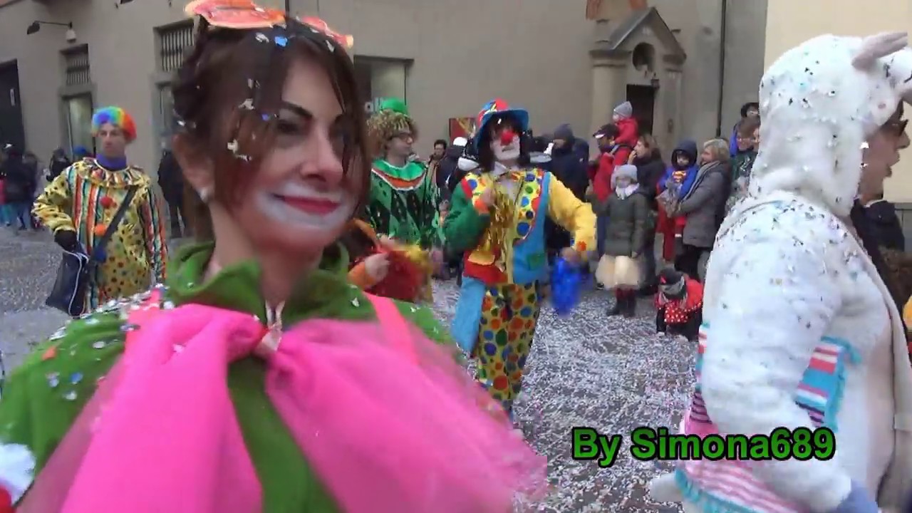 Carnevale di CHIERI, Gruppi Folkloristici, Grandi Carri allegorici