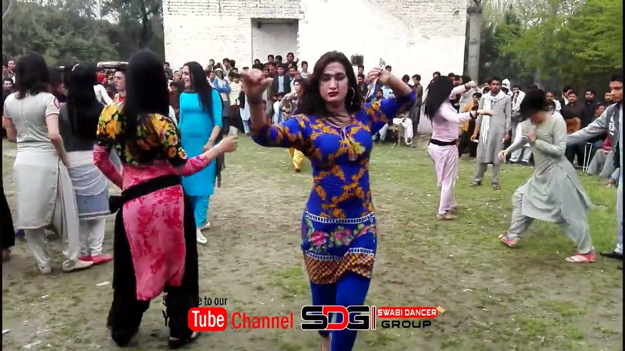 MISS KARISHMA SWABI NEW DANCE SONGS BABU JEE 2024 / Swabi dancer GROUP 2024