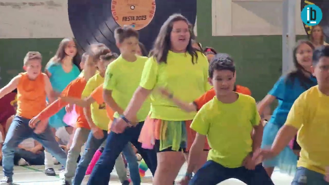Fiesta de los 80's en el Colegio Virgen de la Vega