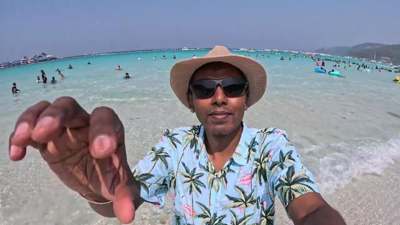 Coral island 🏝  beach ⛱️ ☂️  , Pattaya, Thailand 🇹🇭 