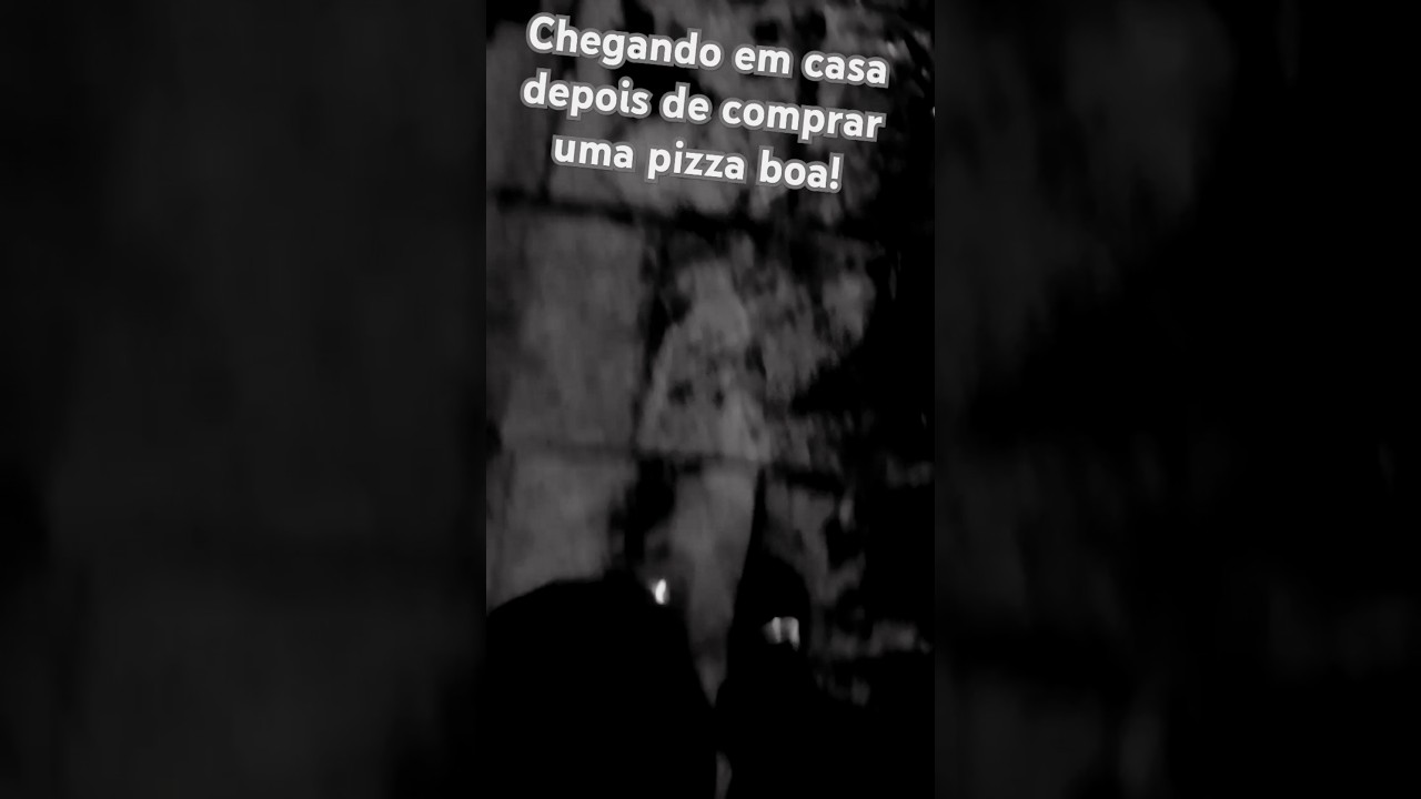 Voltano pra casa depois de comprar Uma pizza daquelas! &deg;&bull;&deg;#PIZZA