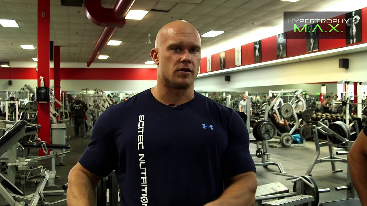 How To Get Huge Legs (Leg Workout w/ Ben Pakulski)