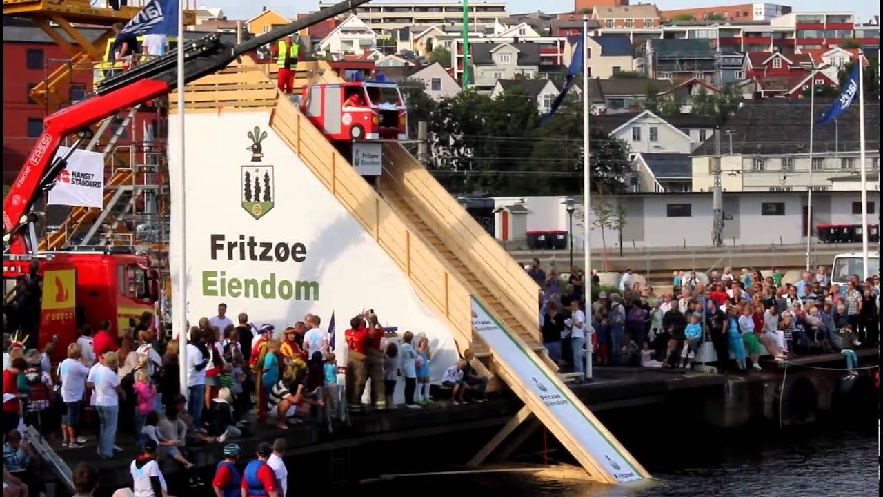 Ta sjansen 2010 RASKESTE BÅT Larvik Brannvesen i Brannbært! (1080p HD)