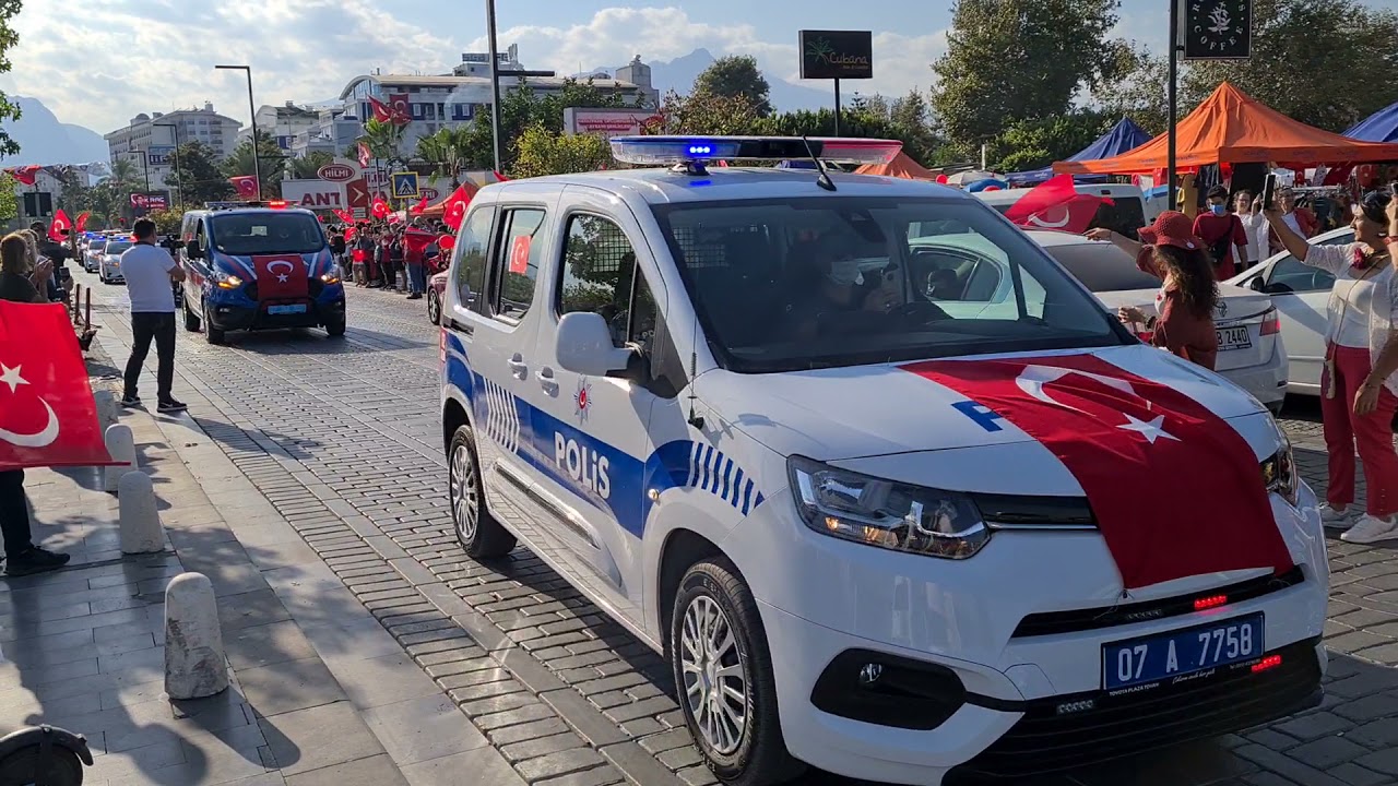 Antalya Konyaaltı ilçesi Polis & Jandarma korteji ( yoğun siren sesi içerir )