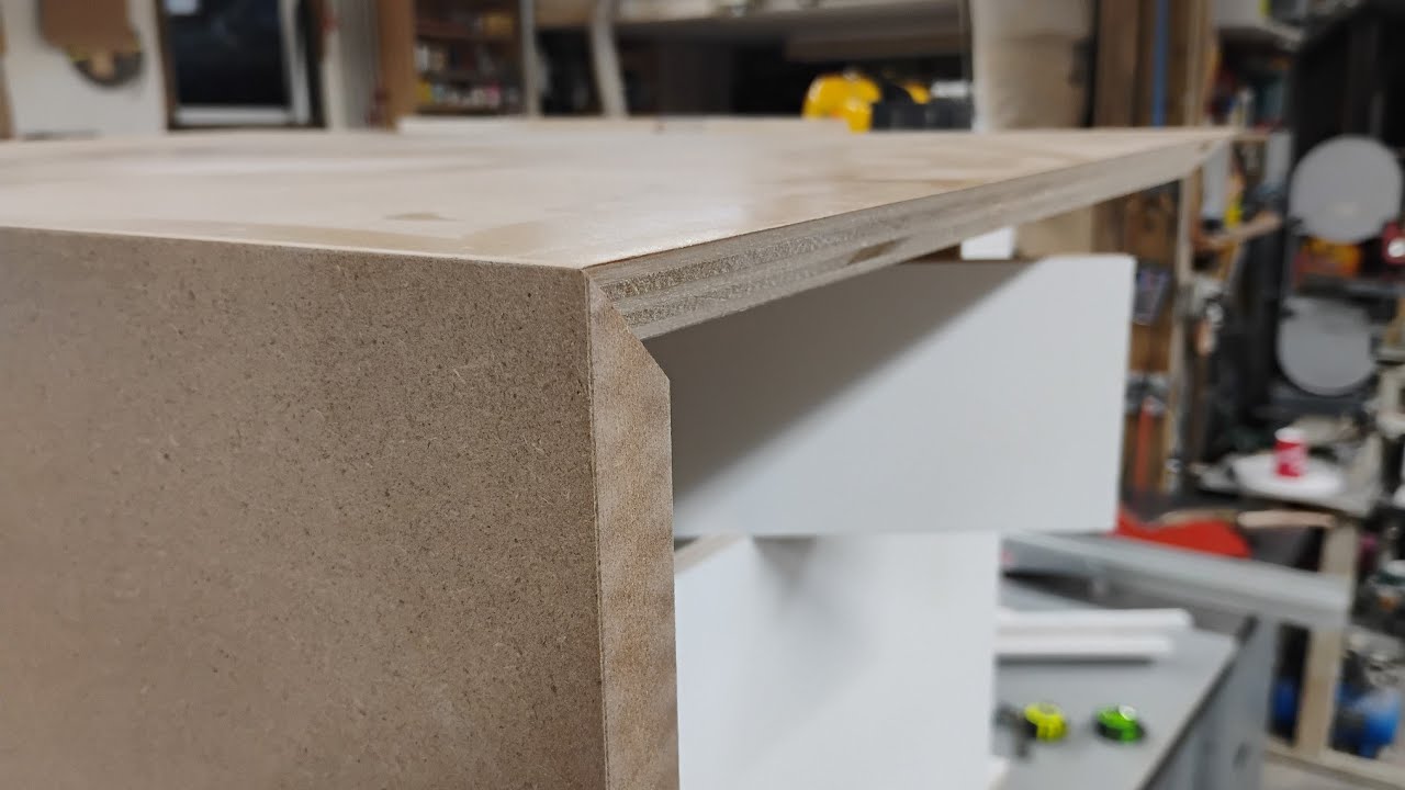 The perfect box miter. Subscriber's fantastic idea
