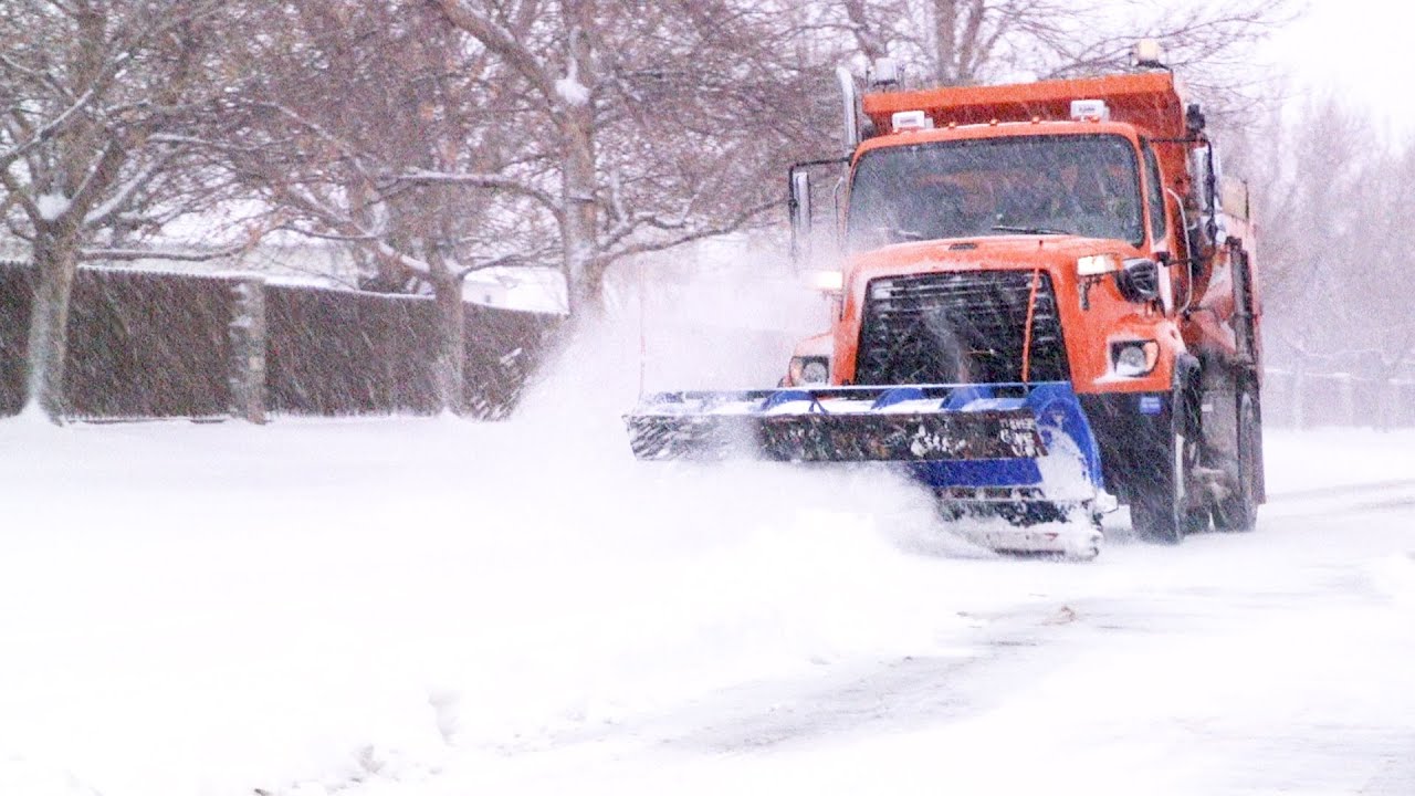 Meet the Fleet | Tandem Dumptruck with Sanding Device & Snow Plow