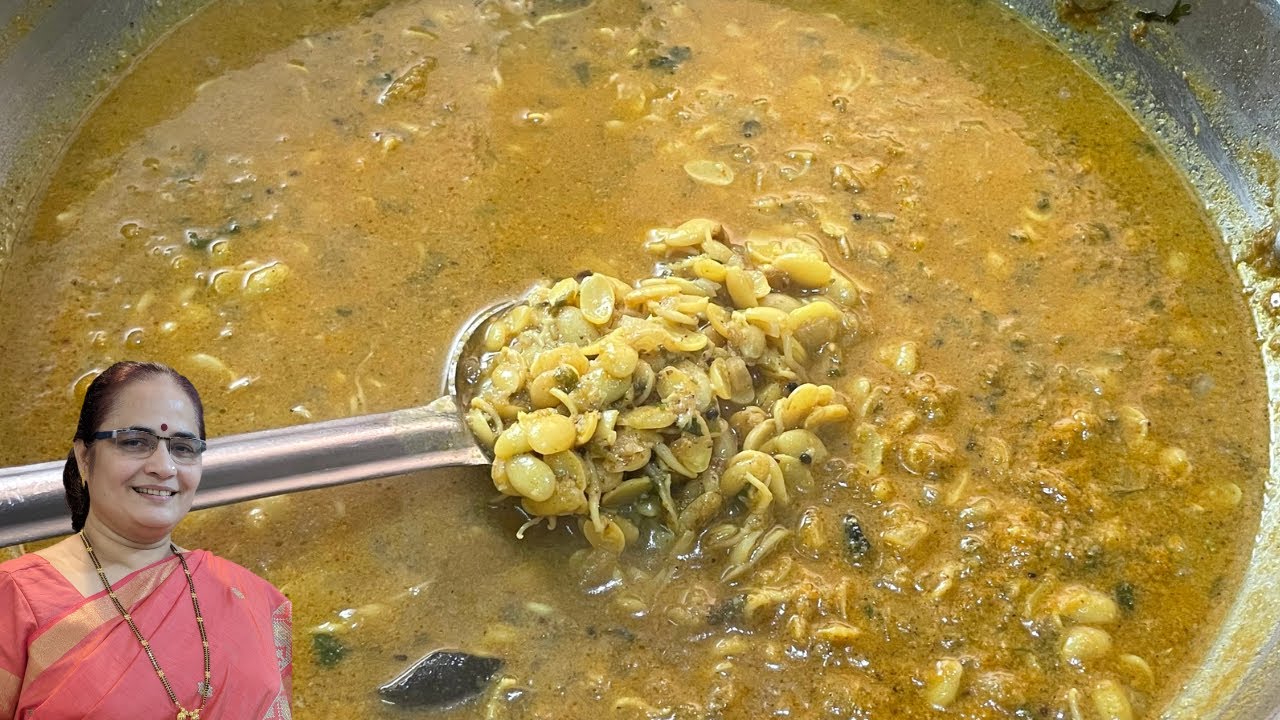 झकास चवीचं कडव्या वालाचं बिरडं,डाळिंबी उसळ, Valache Birde, Dalimbi Usal, Recipes by Jayu