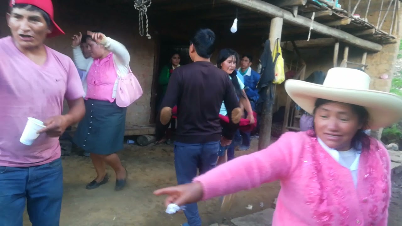 BAILANDO EL PALLO - HUAMACHUCO PERÚ