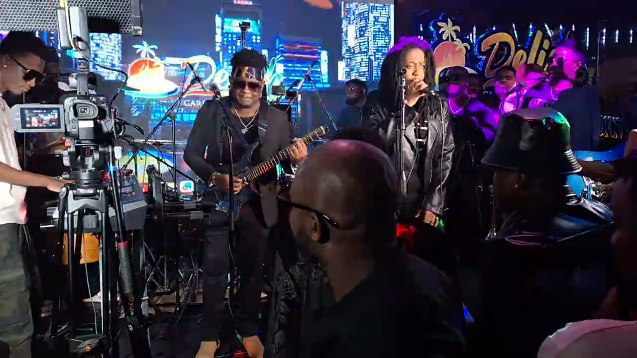 DISIP DE GAZZMAN COULEUR #KANDOUDOU KAP JWE GUITAR POU LAUNA BYEN PERFORME @MIAMI #ABONNEVOUS #LIKE