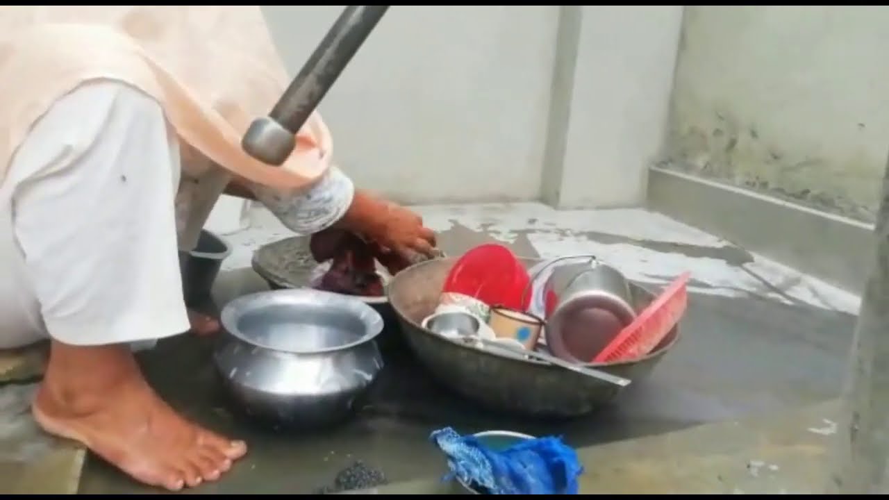 Aj ki video mien mri help ks ny kii/ Morning Routine/ The World of Sidra:
