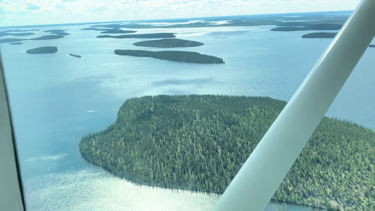 Flying into Crystal Lake Lodge on Cree Lake