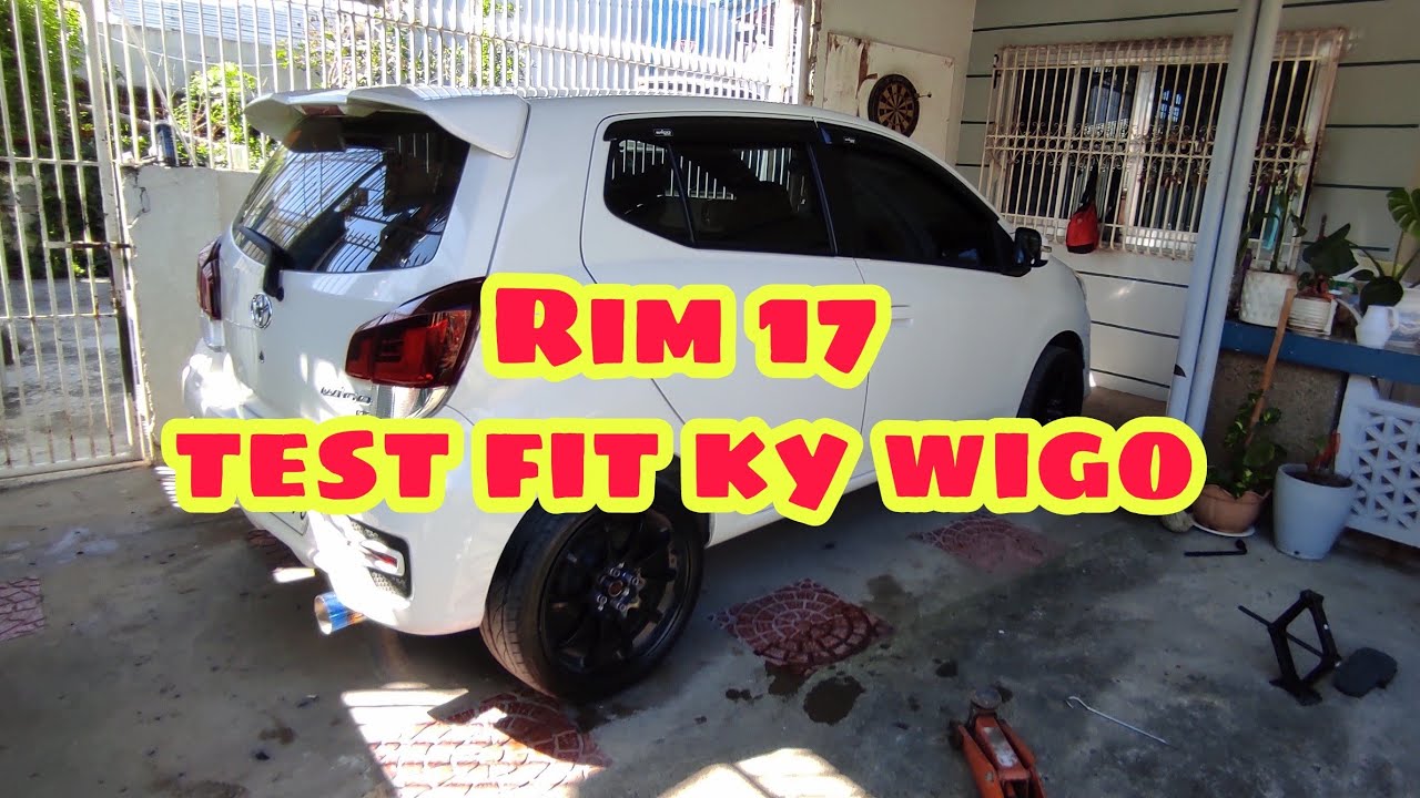 Toyota wigo Rim 17 with 205/40 tires | CE28