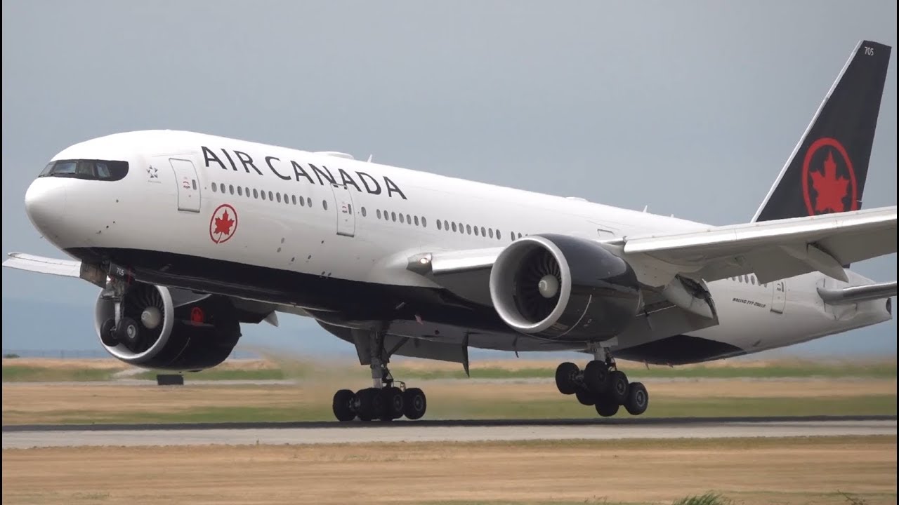 30 Minutes of Windy Morning Arrivals | Plane Spotting at Vancouver YVR