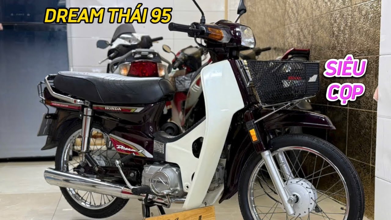 Honda Dream thái tem lửa 1995 . Một đời chủ . Xe sưu tầm . Sơn zin đẹp như mới . Máy nguyên zin