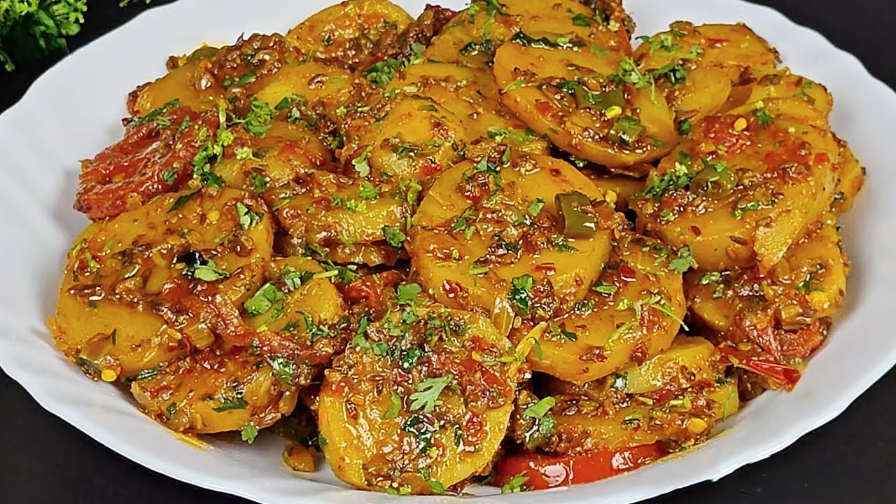 Chatpati Masaledar Aloo Katli | चटपटी मसालेदार आलू कतली | Aloo Ki Katliyan | Aloo Ki Sukhi Sabzi
