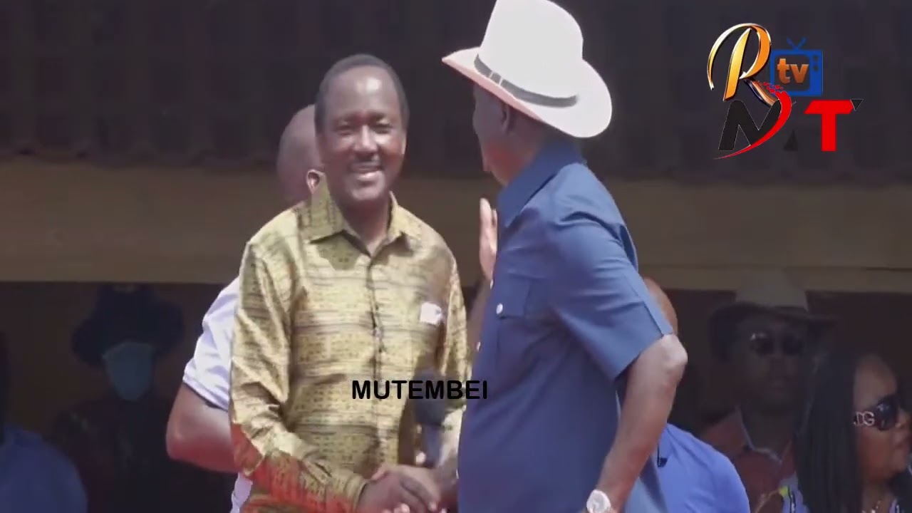 SEE WHAT HAPPENED TO RAILA ODINGA WHILE INTRODUCING KALONZO MUSYOKA DURING OBURUS BIRTHDAY IN KISUMU