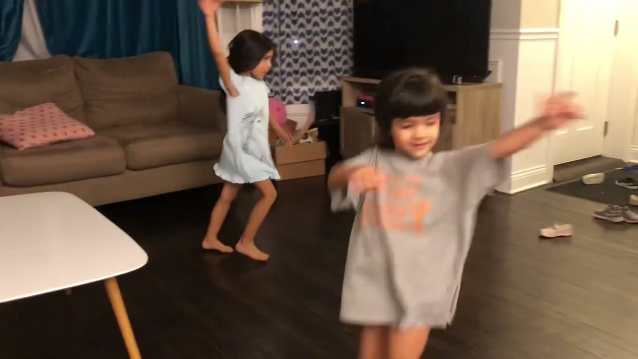 Dancing is contagious 