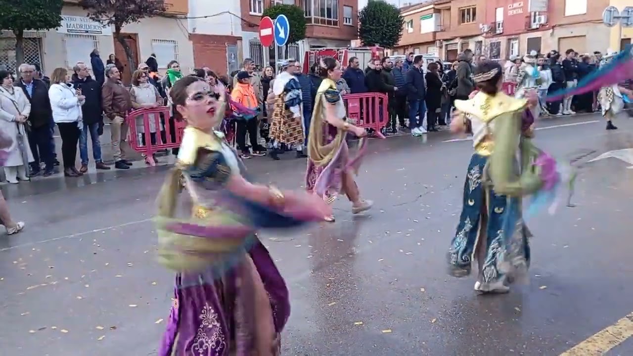LOS PERCHAS (MOTA DEL CUERVO). CARNAVALES DE MADRIDEJOS 2025.