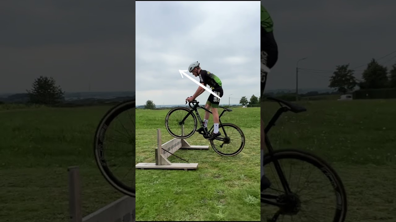 How to Bunny Hop 🔥🚴&zwj;♂️🐇🔥 #cyclocross #cyclist #cyclingtips