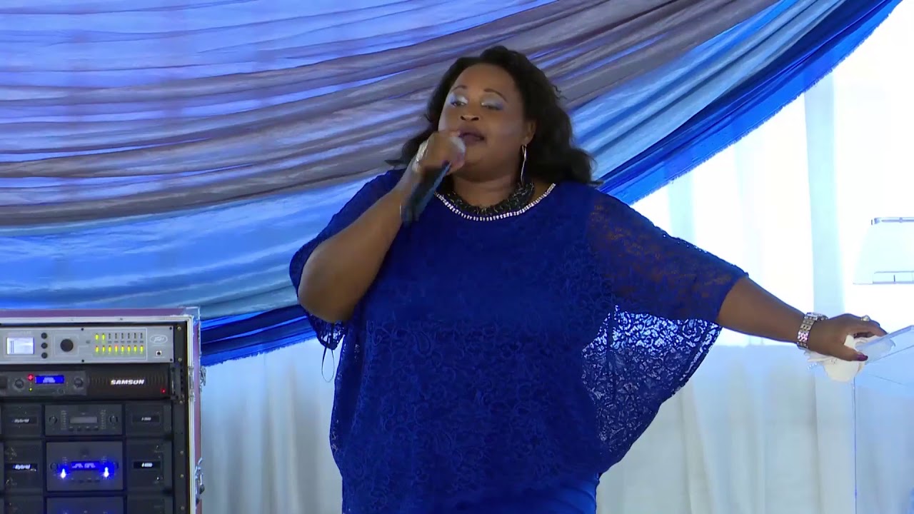 PRAISE LIKE NEVER BEFORE//PROPHETESS MAKANANISA