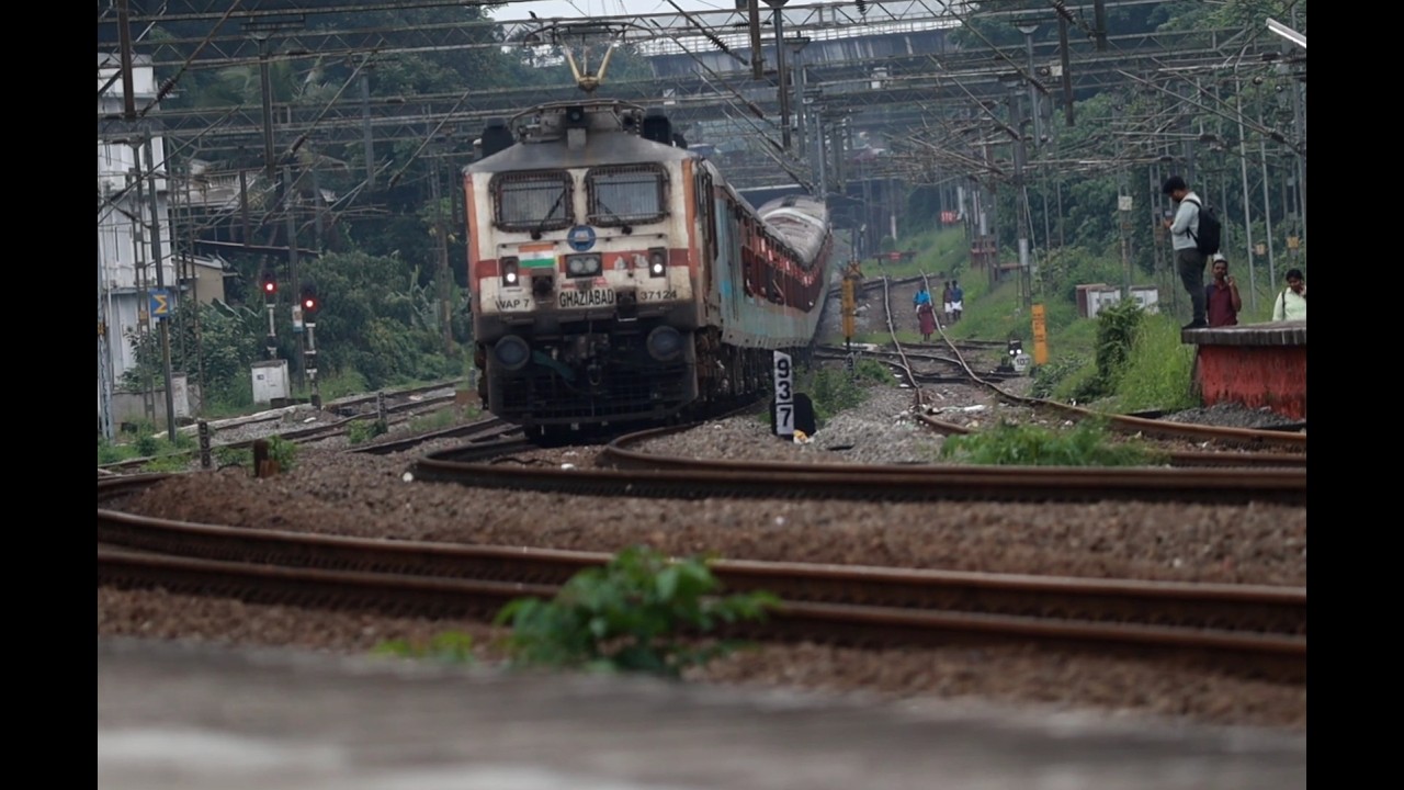 Beautiful train passing visuals- Spot the Train