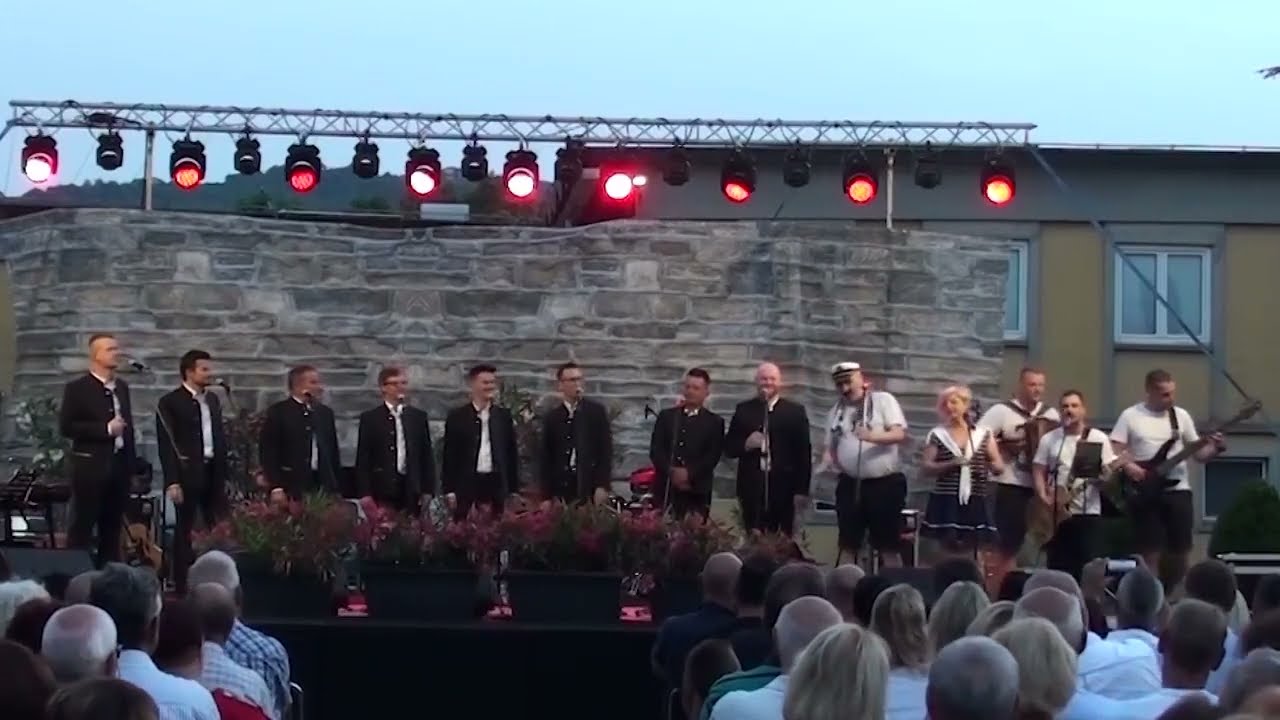 Klapa Semikanta in Primorski Fantje - Ne jokaj