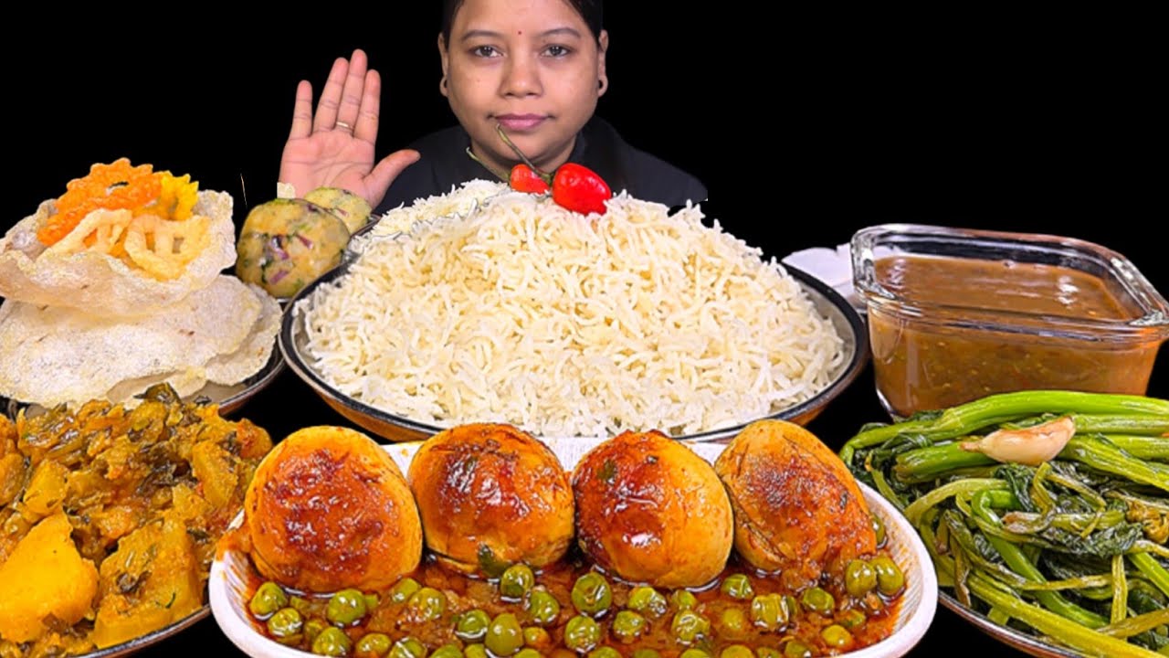 EATING DAL CHAWAL, EGG CURRY, ALOO BHARTA, SARSO SAAG & PAPAD SALAD EATING SHOW 