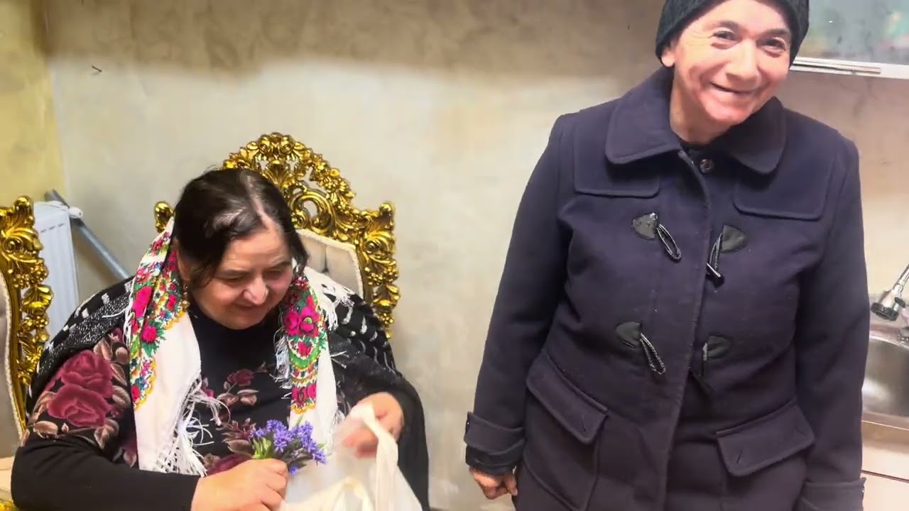 Ce au cumpărat familia Leo de la Strehaia pentru Patroana ? 