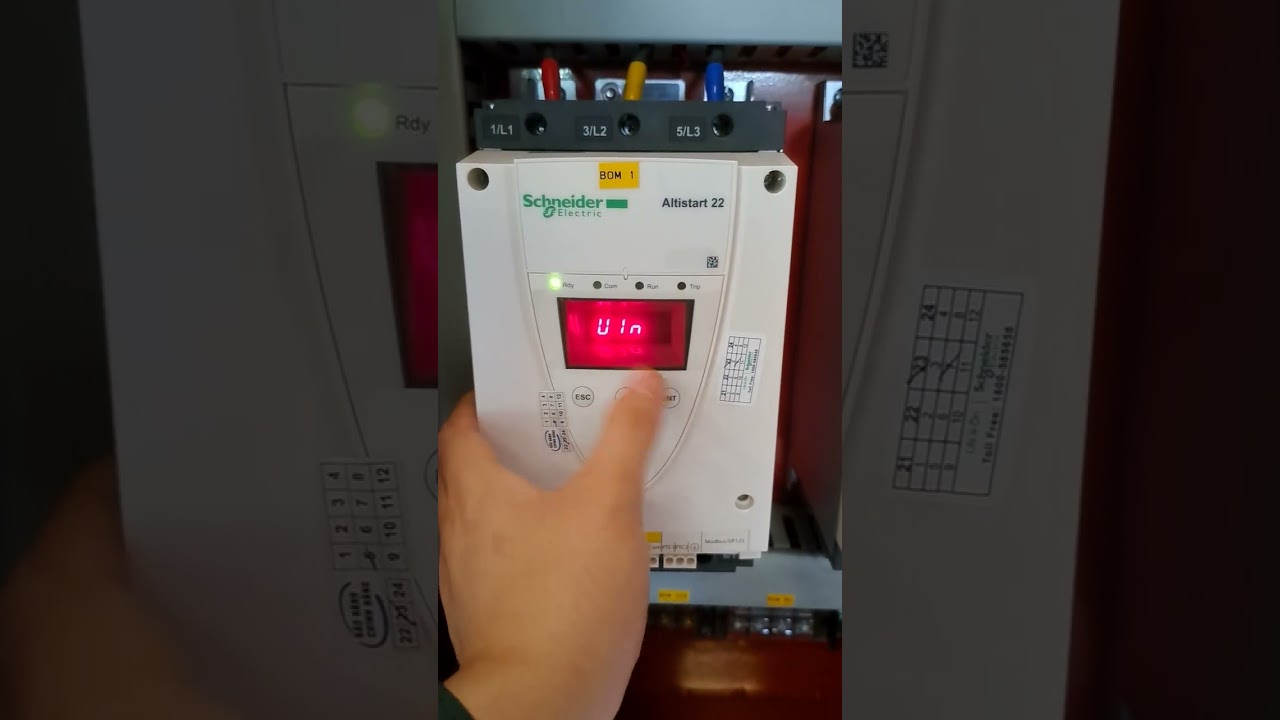 Hướng dẫn cài đặt khởi động mềm ATS22 Schneider .