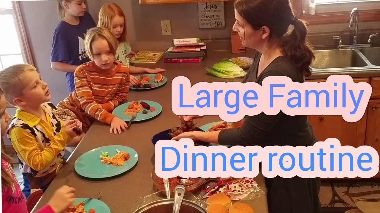 LARGE family DINNER ROUTINE on a Monday