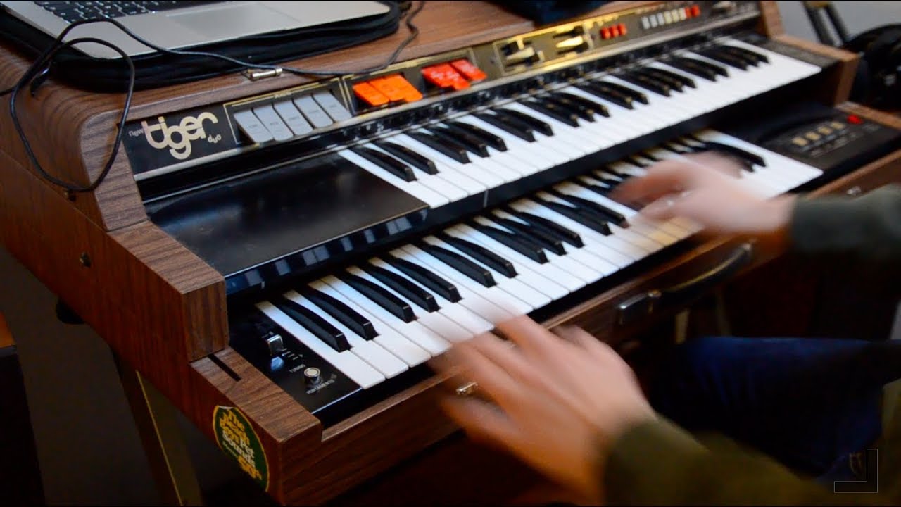 Vintage organ Eko new tiger duo