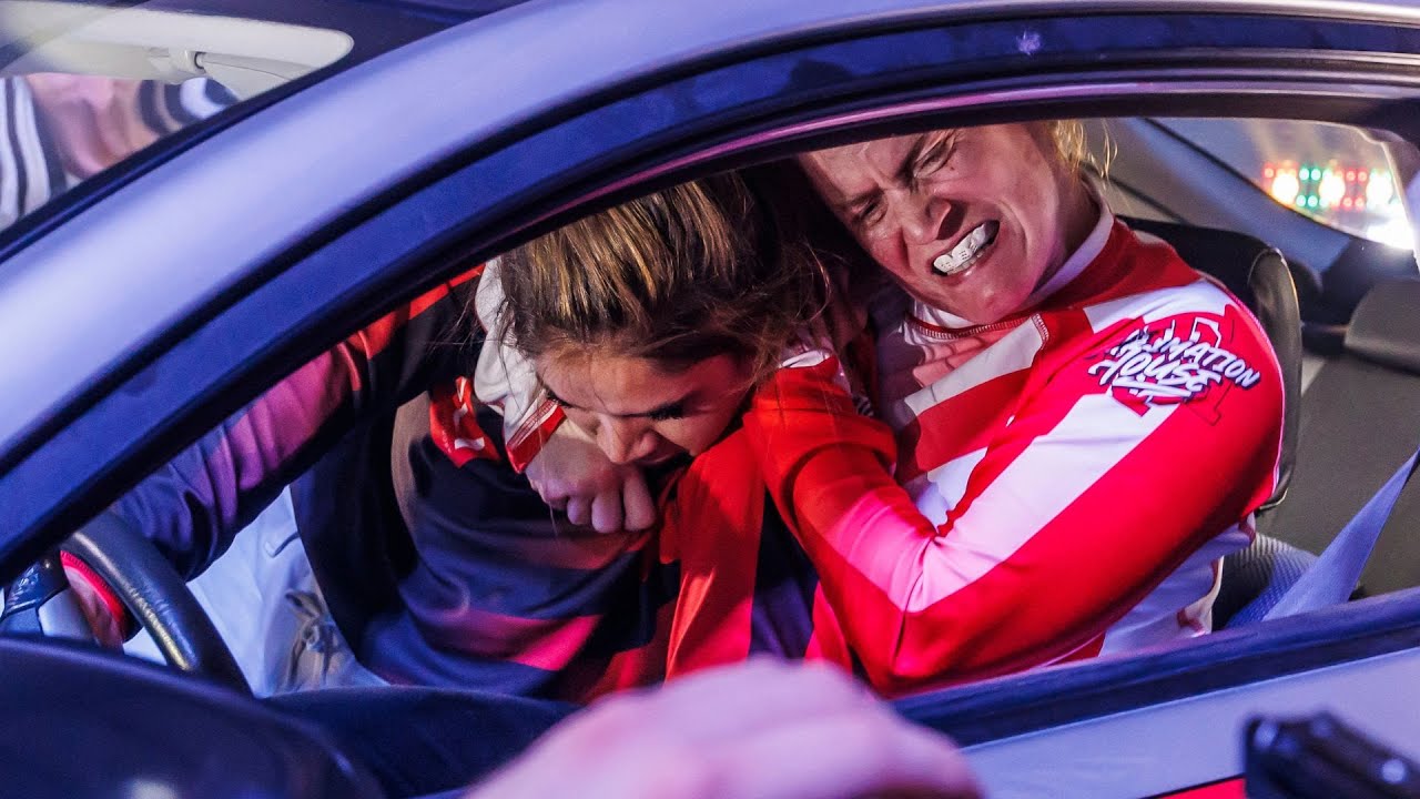 Рианна встретится с Мирандой Рэй на чемпионате CarJitsu!
