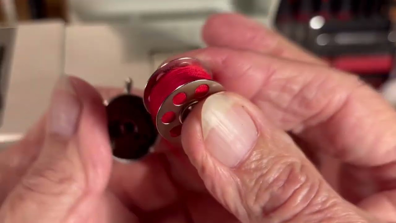 BERNINA 930 RECORD-HOW 2: ЗАПРАВКА НИТКИ, НАМОТКА ШПУЛЬКИ, ВЫПОЛНЕНИЕ ПЕТЛИ (видео 573) index @ v...