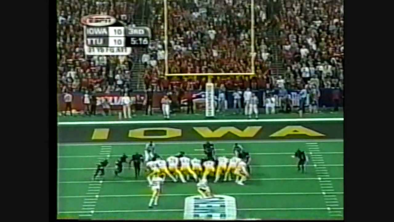2001 Alamo Bowl - Iowa vs Texas Tech Highlights