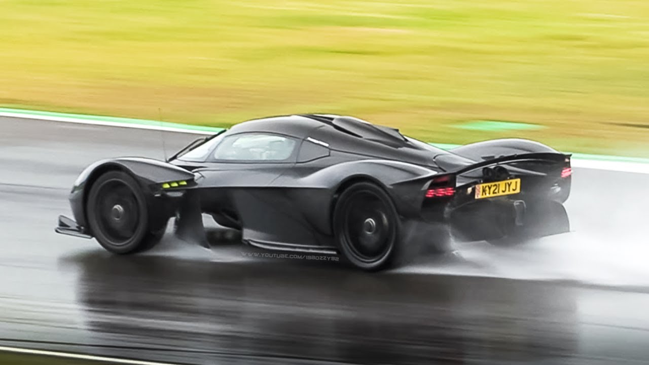 Aston Martin Valkyrie testing on wet track: 11,000 rpm Cosworth RA 6.5L V12 Engine Sound!